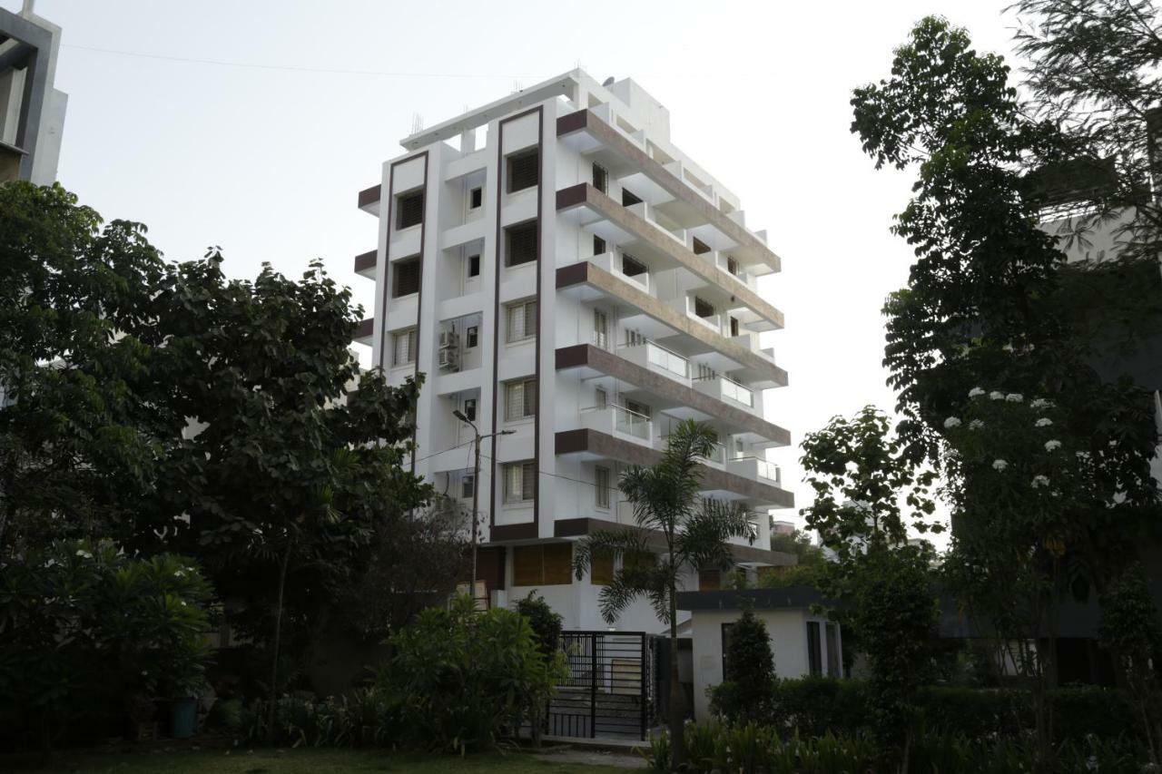 Emerald Vista Luxury Hotel *