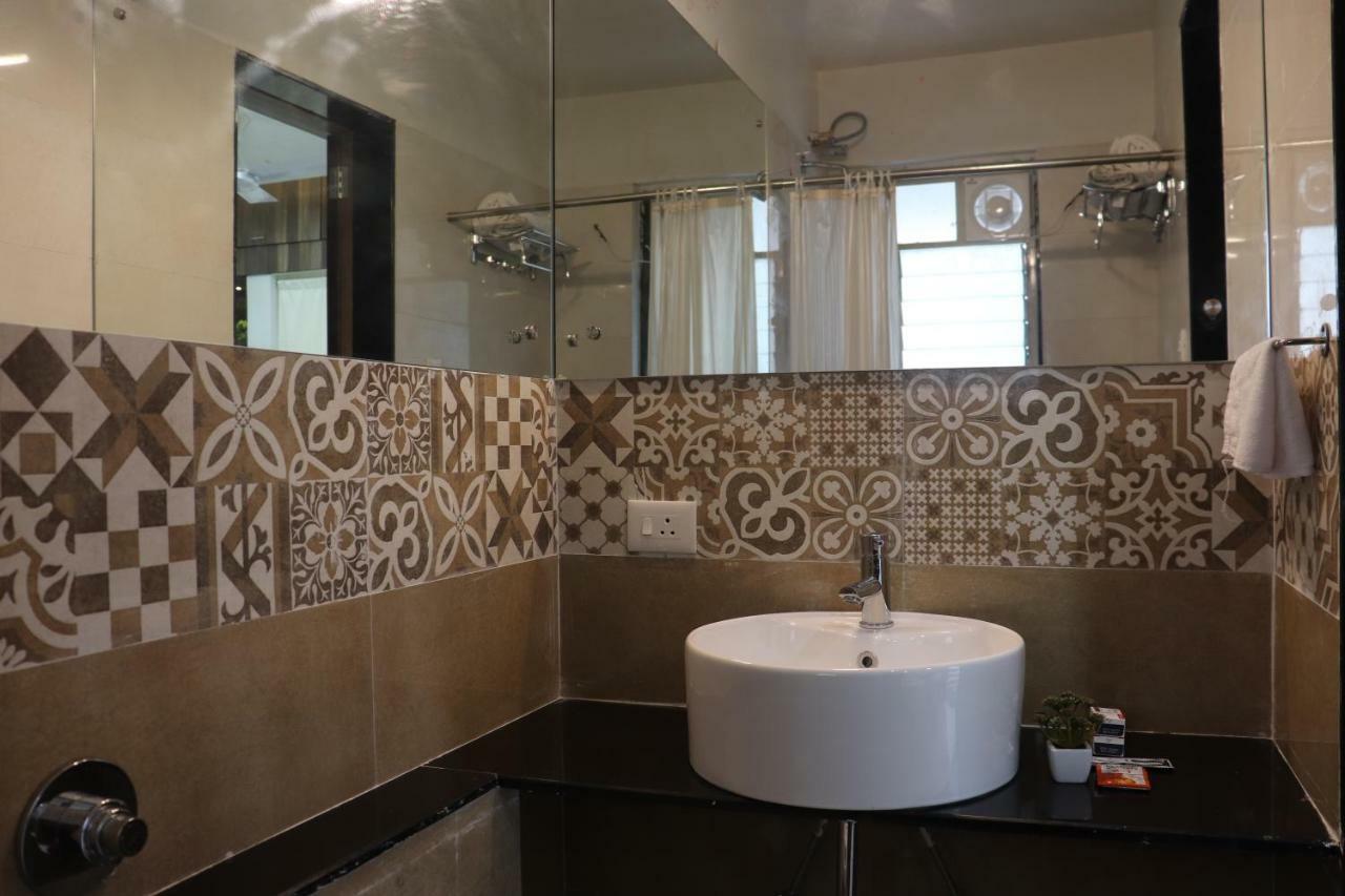 Emerald Vista Luxury Hotel